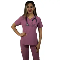 TWELVE - -conjunto scrub corazón - palo rosa