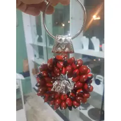 PERUVIANE - Adorno colgador de pared con semillas de huayruro corona