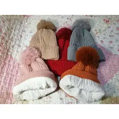 GENERICO - Gorro de Lana Con Perlas