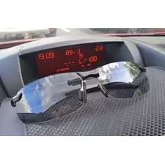 GENERICO - LENTES DEPORTIVOS TIPO AUDI POLARIZADOS LUNA OSCURA UV400