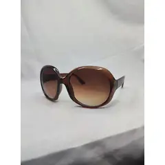 GENERICO - LENTES DE SOL DE MARCO CUADRADO