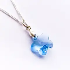 SIFRAH SHOP - Collar de Plata con Dije Flor de Cristal Celeste