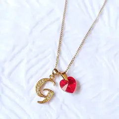 SIFRAH SHOP - Collar Dorado Inicial G para Mujer con Corazón de Cristal Rojo - Regalo Ideal para Enamorar