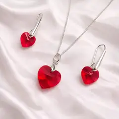 SIFRAH SHOP - Set Collar y Aretes de Plata con Cristal Corazón Rojo - Joya Elegante para Regalo Especial