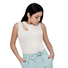 PYT - Polo Manga Cero Asimétrico Rib Mujer