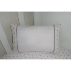 GENERICO - Almohadita de cuna para bebe diseño estrellitas - Plomo.