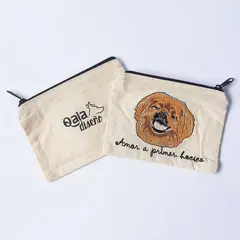 QALA DISEÑO - Monedero Bordado - - Perro Pekinés