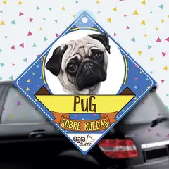 QALA DISEÑO - Colgante de auto 15x15 cm - - Perro Pug Carlino