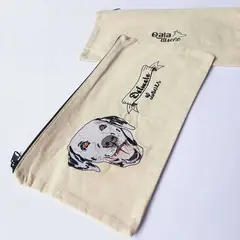 QALA DISEÑO - Cartuchera Bordada - - Perro Dálmata