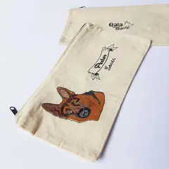 QALA DISEÑO - Cartuchera Bordada - - Perro Pastor Alemán