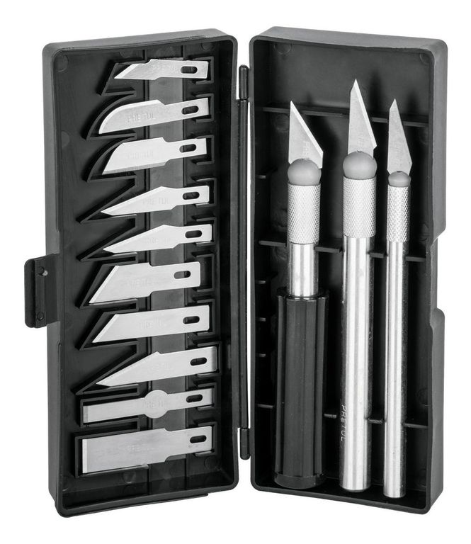Juego de cuchillas con 13 piezas en estuche
