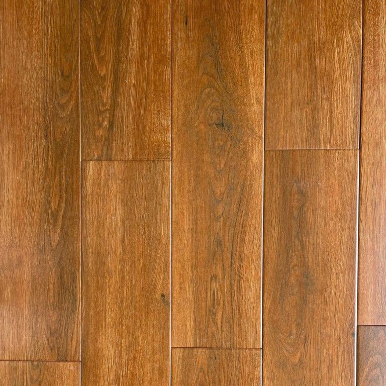 Manel 15x80 cm 1.20 m2- Tablón importado