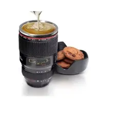 GENERICO - TAZA 3D EN FORMA DE LENTE DE CÁMARA CON TAPA GALLETERA