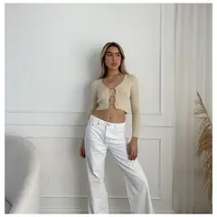 BETWEEN US - Chompa Mein