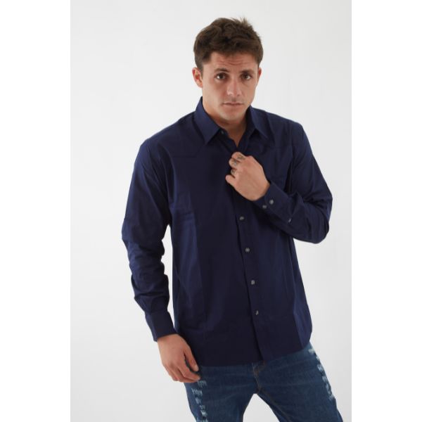 CAMISA CLÁSICA DETALLE CORTE EN EL HOMBRO