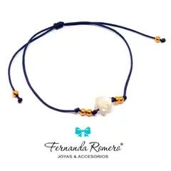 FERNANDA ROMERO JOYAS Y ACCESORIOS - Pulsera Rosa de Nácar Tejida con Hilo Azul Marino y Billas de Acero