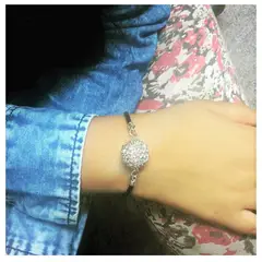 FERNANDA ROMERO JOYAS Y ACCESORIOS - Hermosa Pulsera de Cuero con Cristales Bola de Fuego y Plata