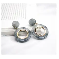 FERNANDA ROMERO JOYAS Y ACCESORIOS - Hermosos Aretes Donas de Acrílico y bronce quemado