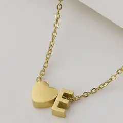 GENERICO - Collar Inicial con corazón letra E