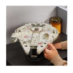 SHEEPBUSTER - Rompecabezas Armable 4D Cartón Millennium Falcon 18cm Alto