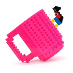 GENERICO - Taza Lego fuscia con piezas