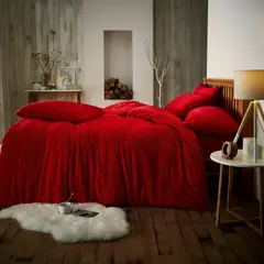 GENERICO - CUBRECAMA TRES PLAZAS KING DE PELUCHE PELO CORTO ROJO