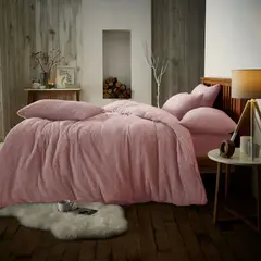 GENERICO - CUBRECAMA DOS PLAZAS DE PELUCHE PELO CORTO PALO ROSA