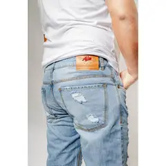 ALDO'S SINCE 1986 - BERMUDA DE DENIM SLIM FIT FOCALIZADO - EDICIÓN IMITADA