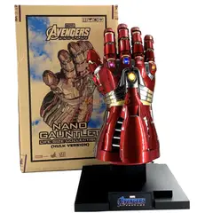 HOT TOYS - Nano Gauntlet Hulk Version Life-Size Replica