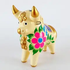 GENERICO - Toritos de Pucara color marfil