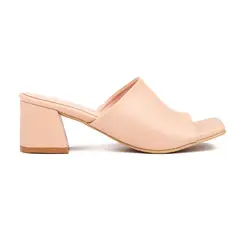 NEBULA - Sandalia Rivera - - Nude