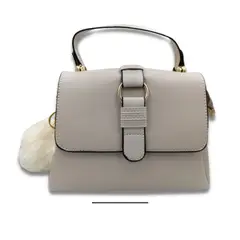 GENERICO - CARTERA MORRAL CON POM POM