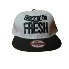 GENERICO - Gorra Hip Hop Deportiva con corona ploma y visera plana