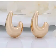 KAST PE - Aretes Corazones gota Yassiel para Mujer - Dorado