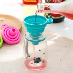 GENERICO - Mini Embudo Plegable De Silicona Base Cuadrada
