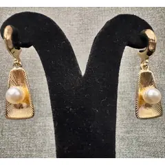 GENERICO - Aretes perlas trapecio en dorado cultivadas de agua dulce