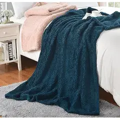 GENERICO - COLCHA PLAZA Y MEDIA DE PELUCHE PELO CORTO ACERO