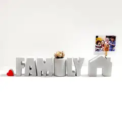 CONKRETE - Set de letras decorativas FAMILY + Planta Suculenta