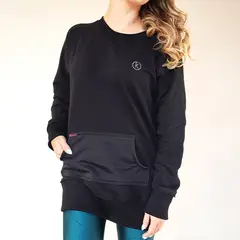 KINETIX - Polera Oversized K Algodón Negra Mujer