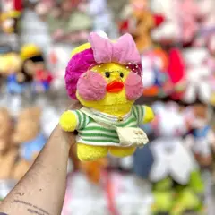 GENERICO - Peluche Patito Lalafanfan con Outfit - 30cm