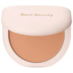 RARE BEAUTY - Polvo tono Color: Sand - medium Maquillaje -