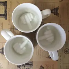 GENERICO - TAZA 3D DEDO DEL MEDIO