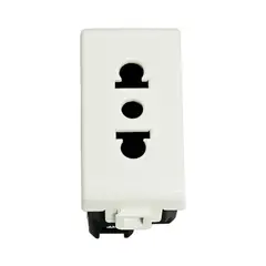 OPALUX - Dado 3 en Linea con Toma Universal BM112