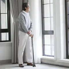 GENERICO - Bastón Plegable Magic Cane +Luz 5 Niveles Soporte Adulto Mayor Genieka