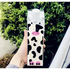 GENERICO - LECHERA TRASPARENTE CON MODELO