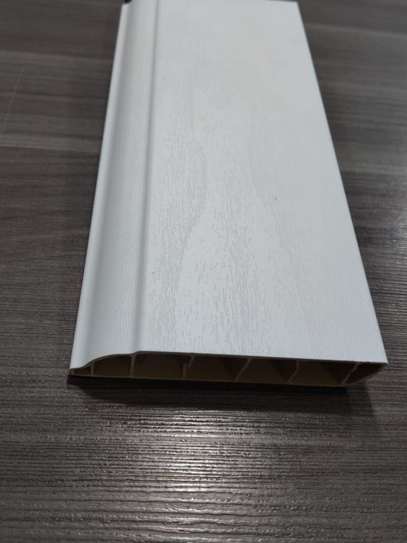 Zocalo PVC Blanco 8cm Listón 240cm