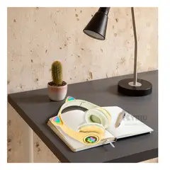 RYBIU IMPORT - Audifonos con Tematica de Gato y con Luces en Tono Amarillo