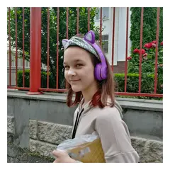 RYBIU IMPORT - Audifonos con Tematica de Gato y con Luces en Tono Morado