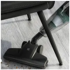 ELECTROLUX - ASPIRADORA VERTICAL CON CABLE 2 EN 1 - STK 12