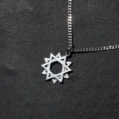 LUYA JOYERÍA - Collar estrella de doce puntas